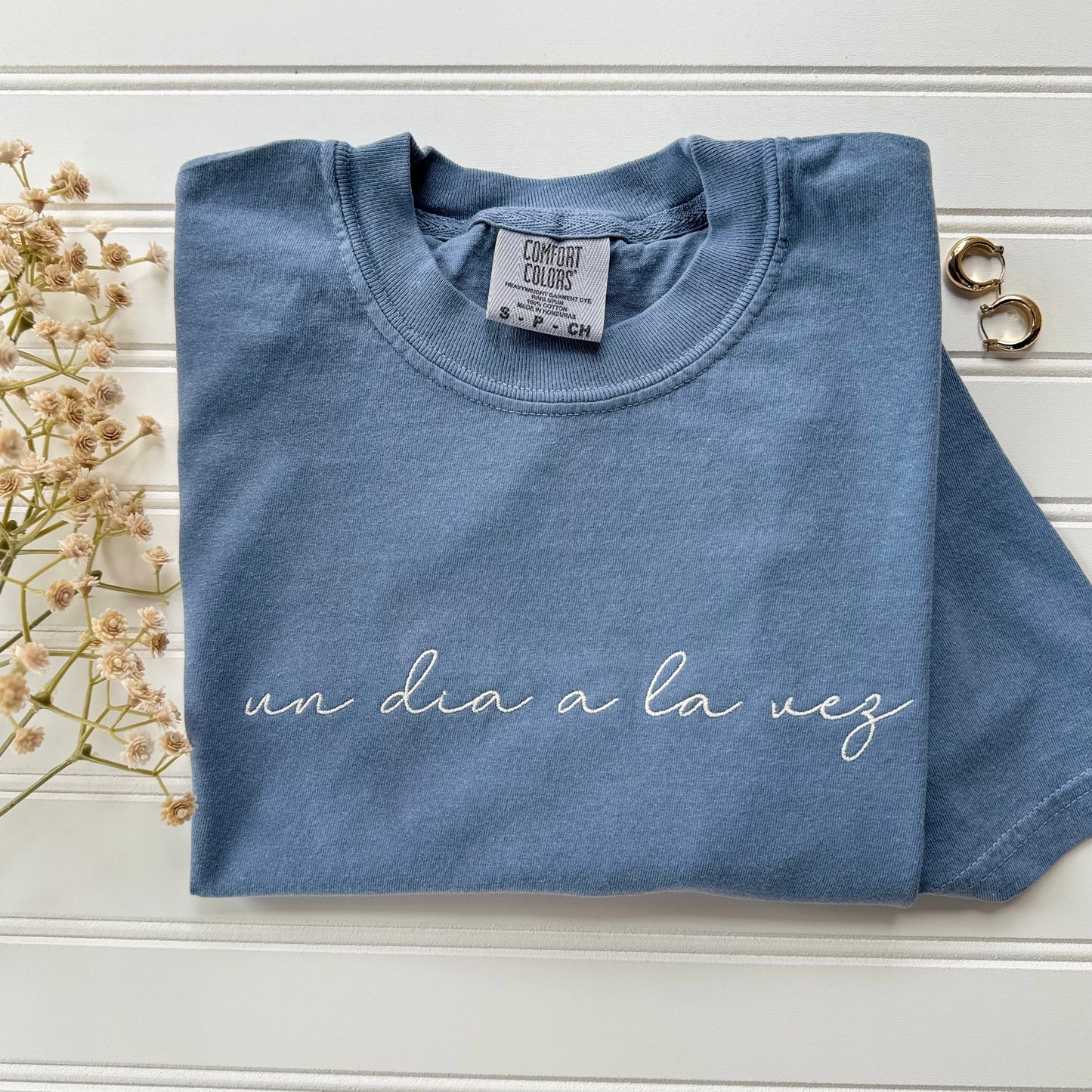 Un dia a la vez tshirt