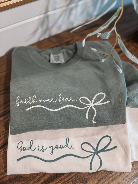Bow embroidered tshirt